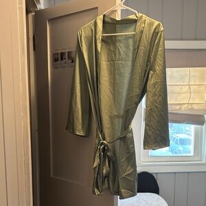 Elegant Green Women's robe